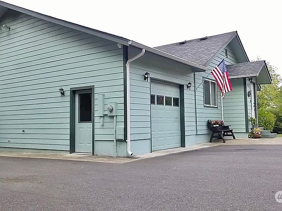 4th image of 503 Willapa Avenue