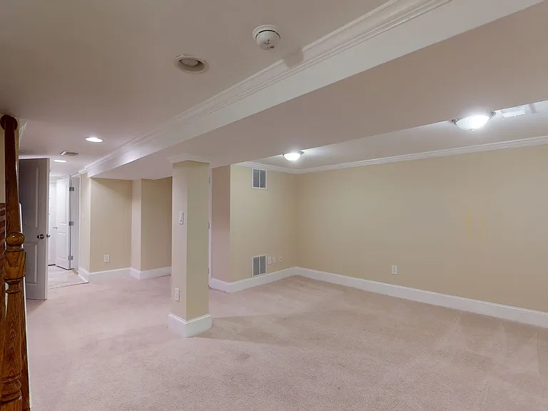 1230 Owen Pl NE — Photo 15