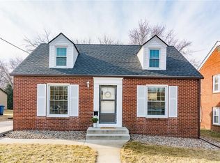 5828 Grand Ave, Des Moines, IA 50312