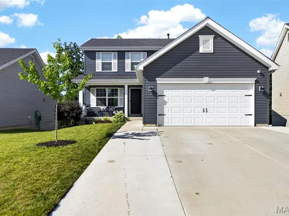 941 Crestwood Ln, O'Fallon, MO 63366