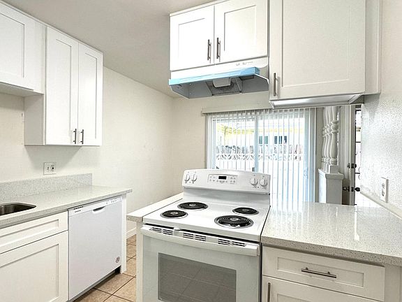 4th image of 364 W 19th St Unit 3