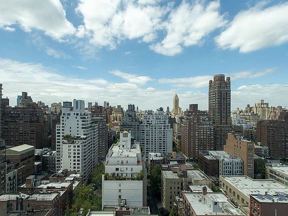 4th image of 255 E 74th St APT 19