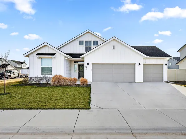 404 Chalcedony Ave, Caldwell, ID 83605