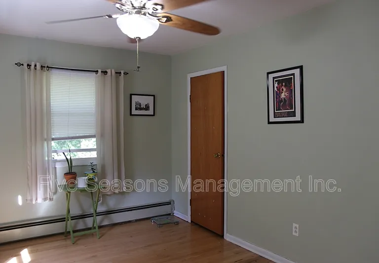 70 Pleasant Ave — Photo 30