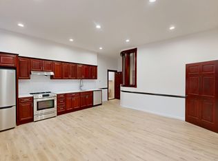 138 Calyer St #1, Brooklyn, NY 11222