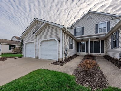 385 Angela Ln, Avon Lake, OH, 44012