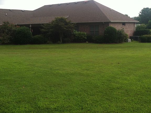 4th image of 412 N Willowbrook Dr