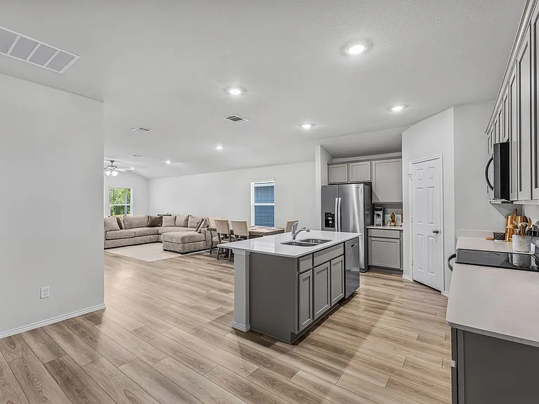 4011 Baerlon Cv — Photo 3