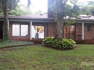 2003 Old County Rd, Daphne, AL 36526