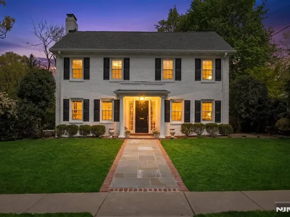 37 Oak St, Tenafly, NJ 07670