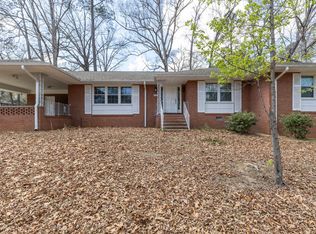 1101 Ivy Rd, Fayetteville, NC 28303