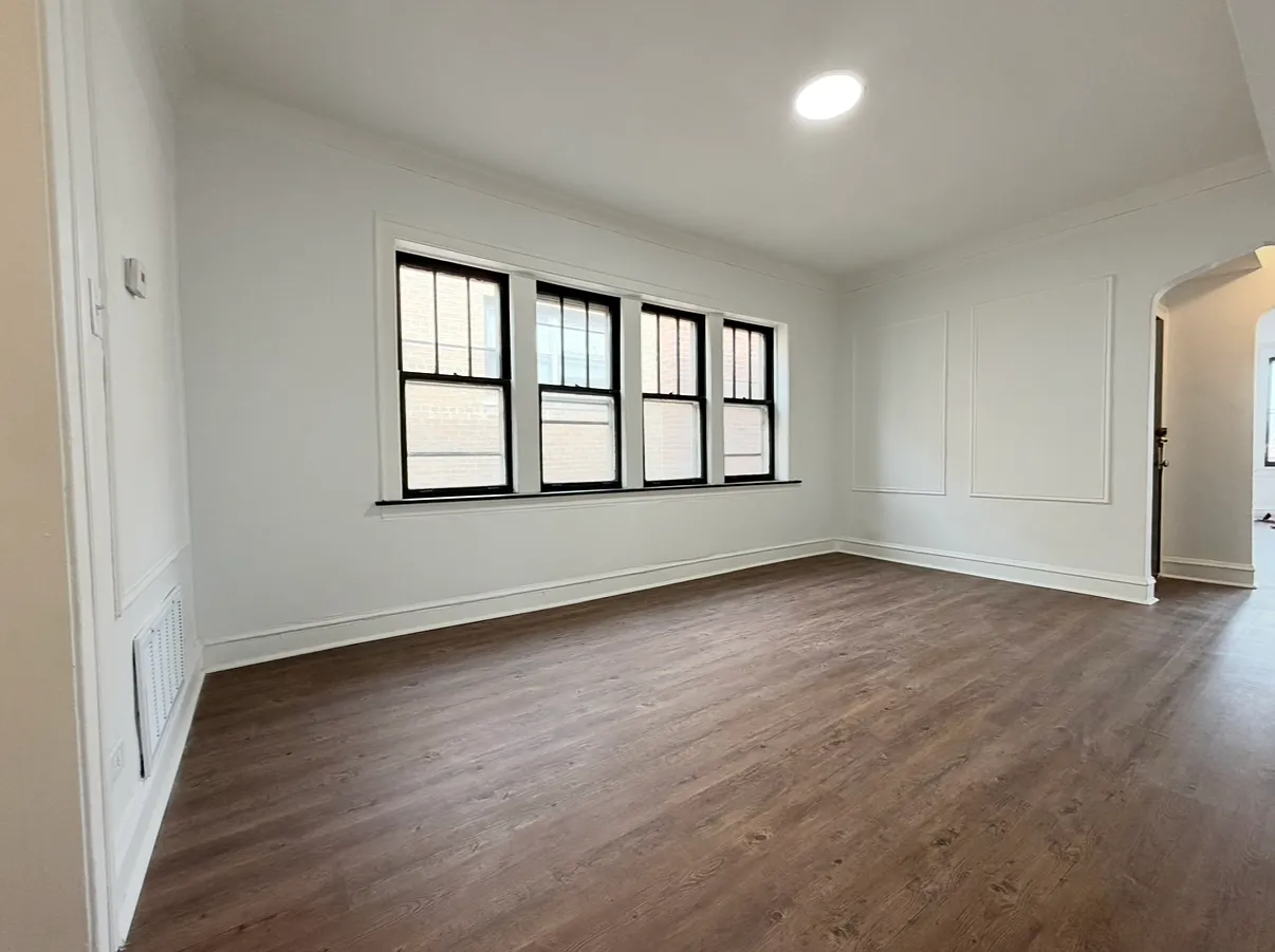 3 bed, $1,950 — Photo 4