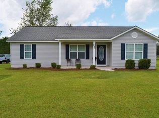 107 Andrew Allen Ct, Fitzgerald, GA 31750