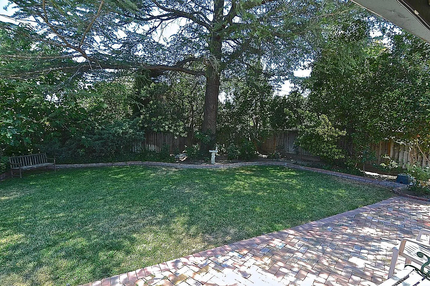 3 bed, 2200 sqft, $5,700 — Photo 4