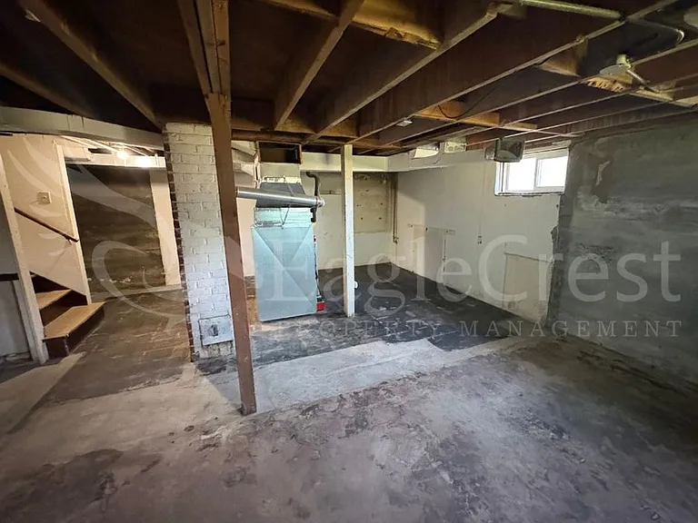 542 E Chestnut St — Photo 47