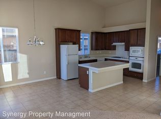 8905 Autumn Sunset Dr, Bakersfield, CA