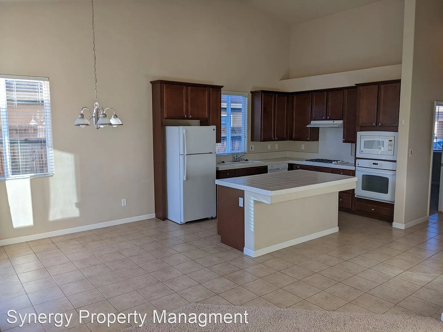 8905 Autumn Sunset Dr photo 1