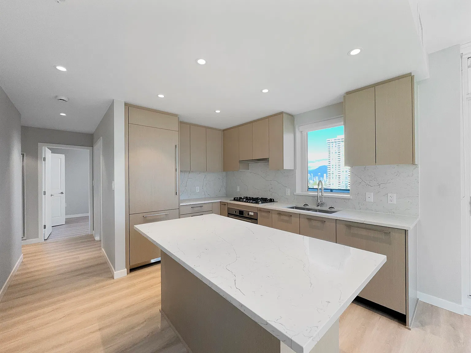 2 bed, 864 sqft, $3,100 — Photo 4