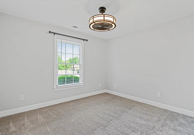 101 Coriander Ln — Photo 21