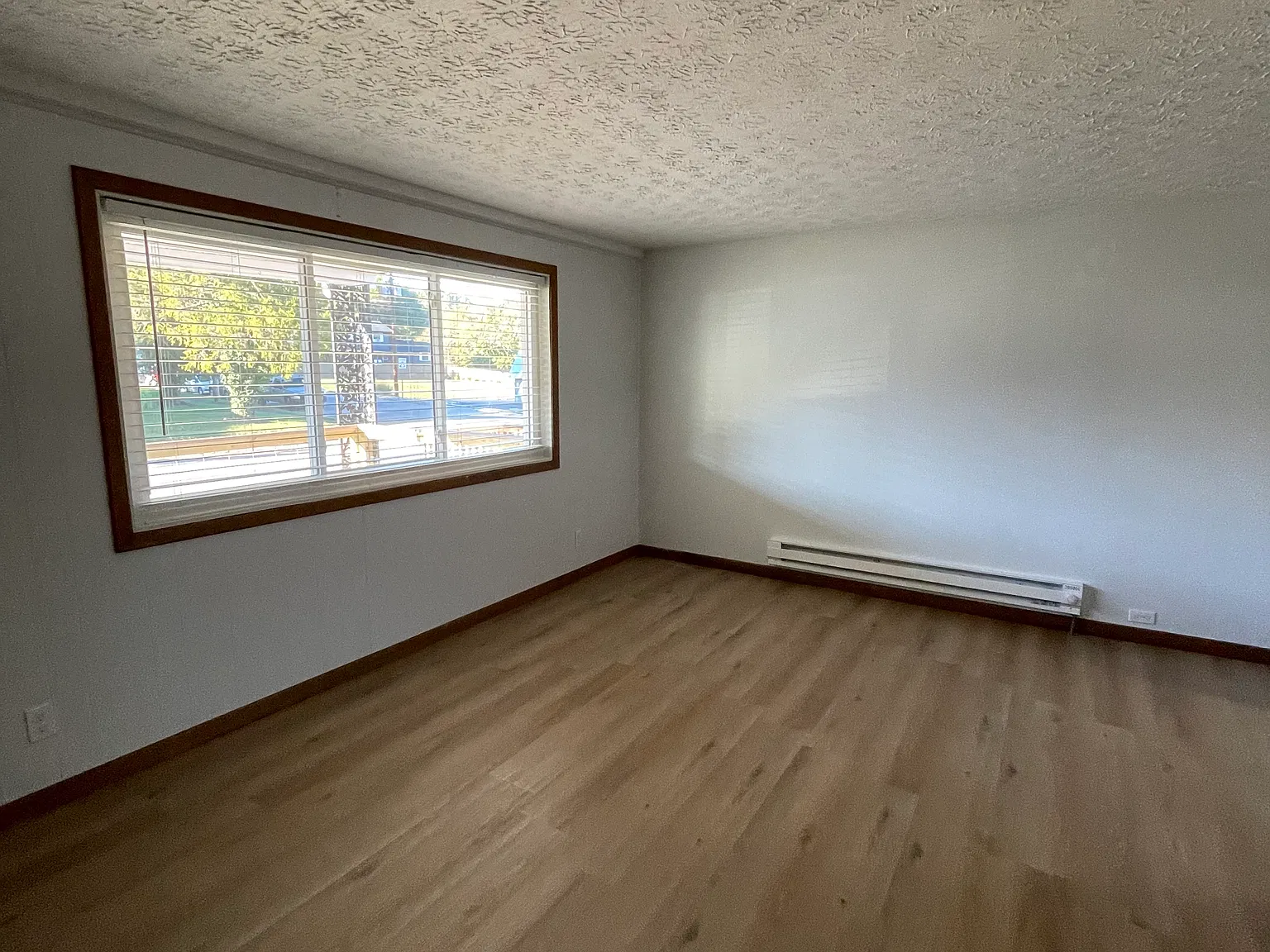 2 bed, 768 sqft, $1,100 — Photo 3