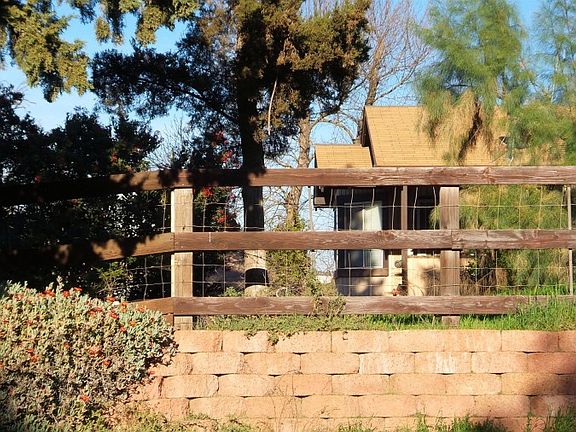 3rd image of 24916 Hayes Ave