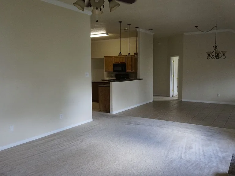 5404 Hunters Ridge Trl — Photo 6