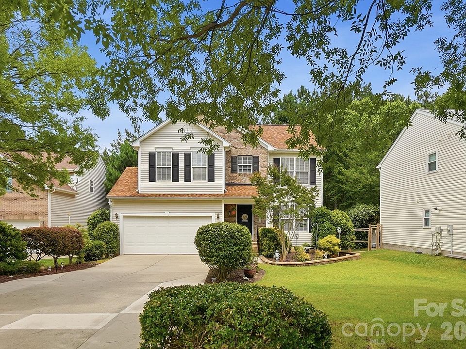 1st image of 442 Sugar Maple Dr