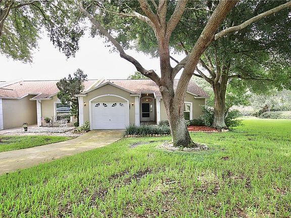 3rd image of 626 Villa Ct