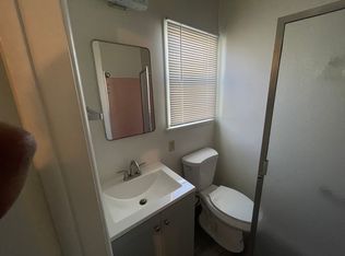2518 W Clark Ave, Burbank, CA 91505
