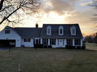 38W735 Hopps Rd, Elgin, IL 60124