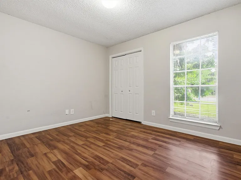 6305 Emerald Forest Dr #B — Photo 10