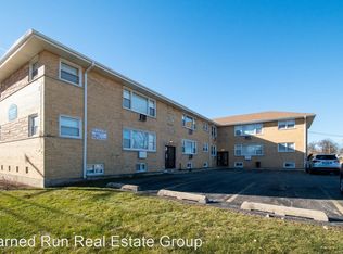 1800 N Taft Ave APT 2D, Berkeley, IL 60163