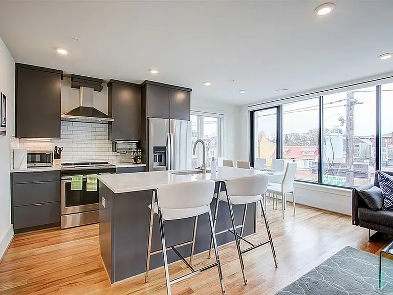 843 Upshur St NW #301 — Photo 7