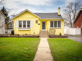 242 S Monterey Ave, Elmhurst, IL