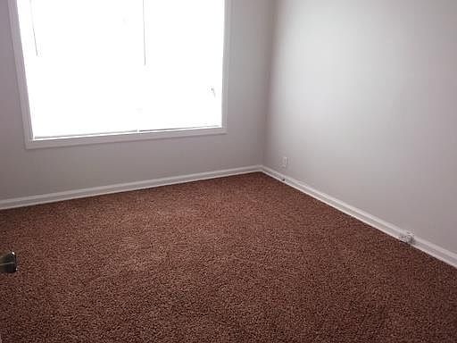 5th image of 127-129 Allison Dr