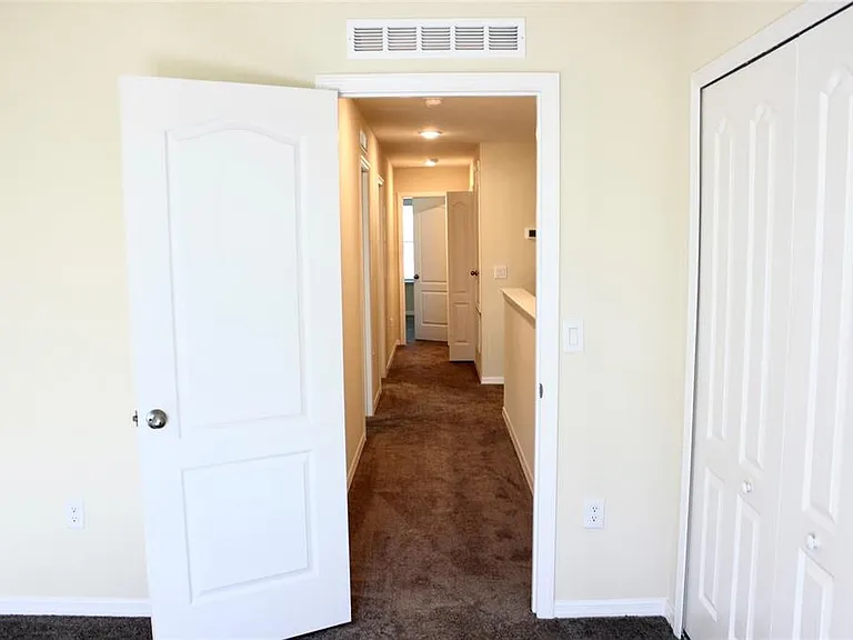 4723 Coral Castle Dr — Photo 12