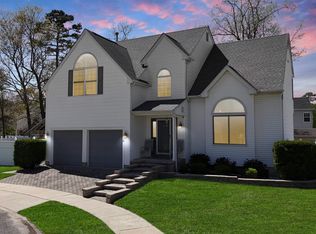 74 Irving Ct, Mays Landing, NJ 08330