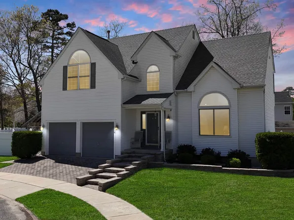 74 Irving Ct, Mays Landing, NJ 08330