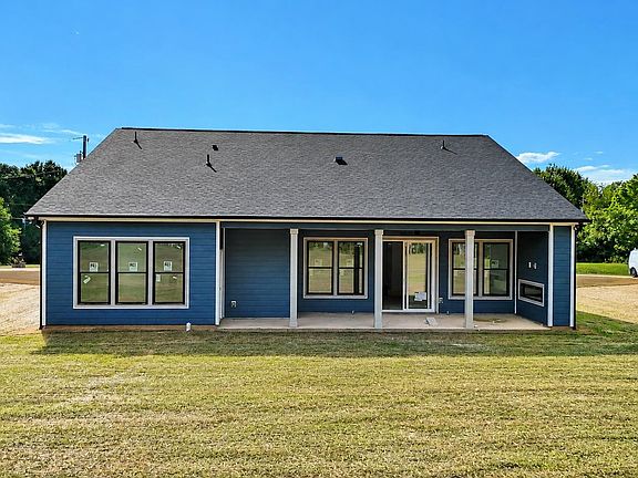 2nd image of 228 Sand Clay Rd