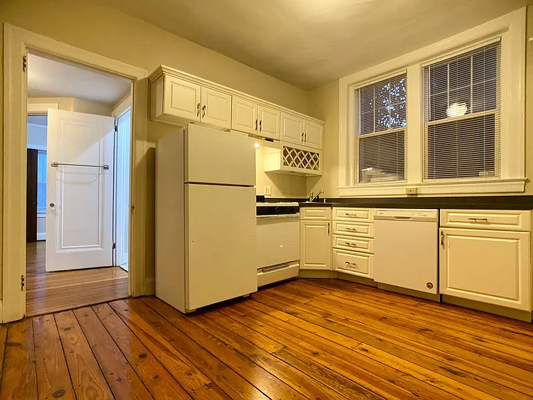 1650 Eastern Pkwy #C1 — Photo 32