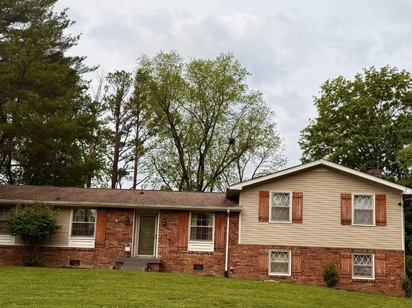 104 Homestead Ct, Hendersonville, TN 37075