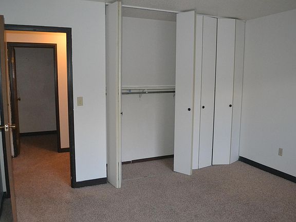 4th image of 1310 28th Ave S APT 104
