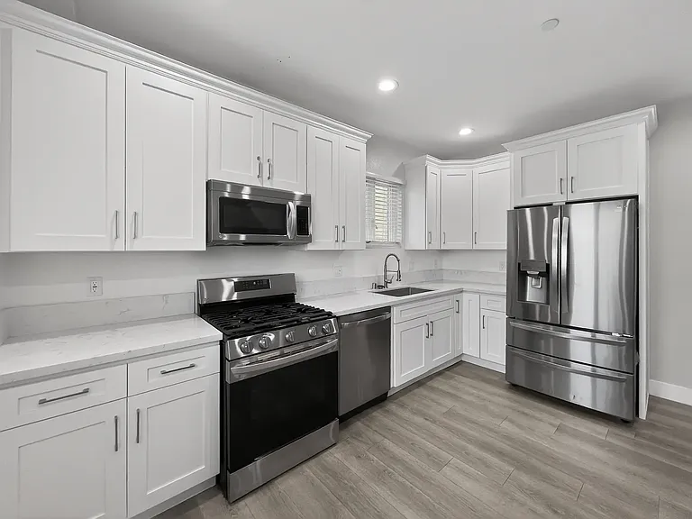 5403 Carlin St #2 — Photo 8