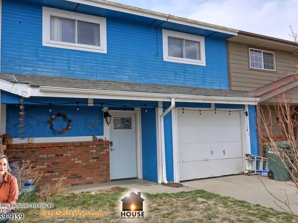 1384 Sweetwater Rd, Douglas, WY 82633