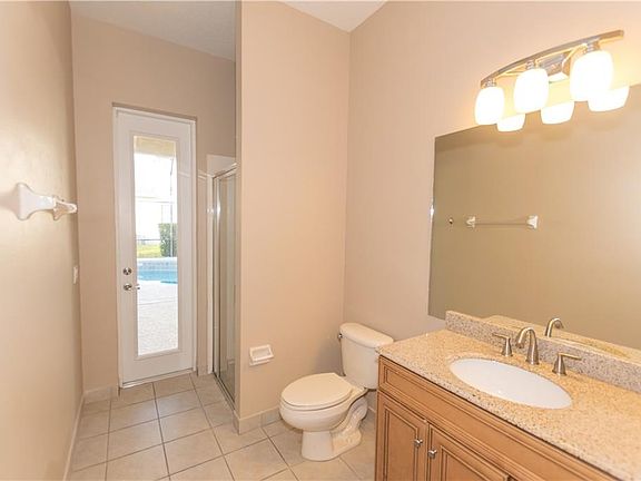 4th image of 2851 Majestic Isle Dr