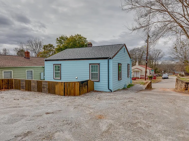 217 Rebecca St — Photo 18