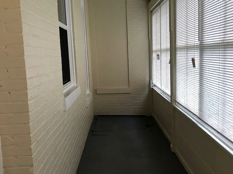 514 Emerald St #A — Photo 2