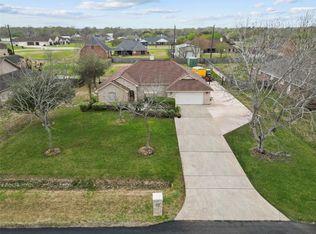 2210 Magnolia Bnd, Cove, TX 77523