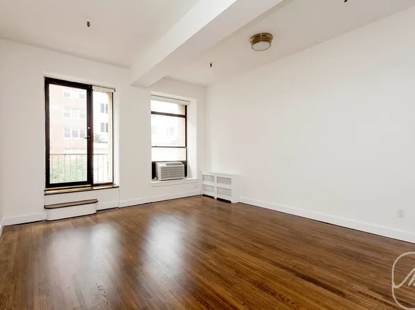 127 4th Avenue image 1 of 16