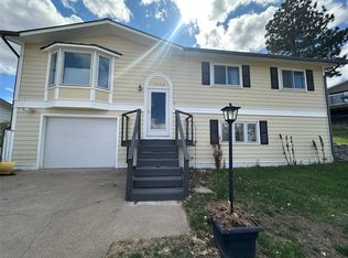 1912 W Hill Pl, Great Falls, MT 59404